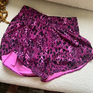 Lulu running shorts - track that high rise lined short